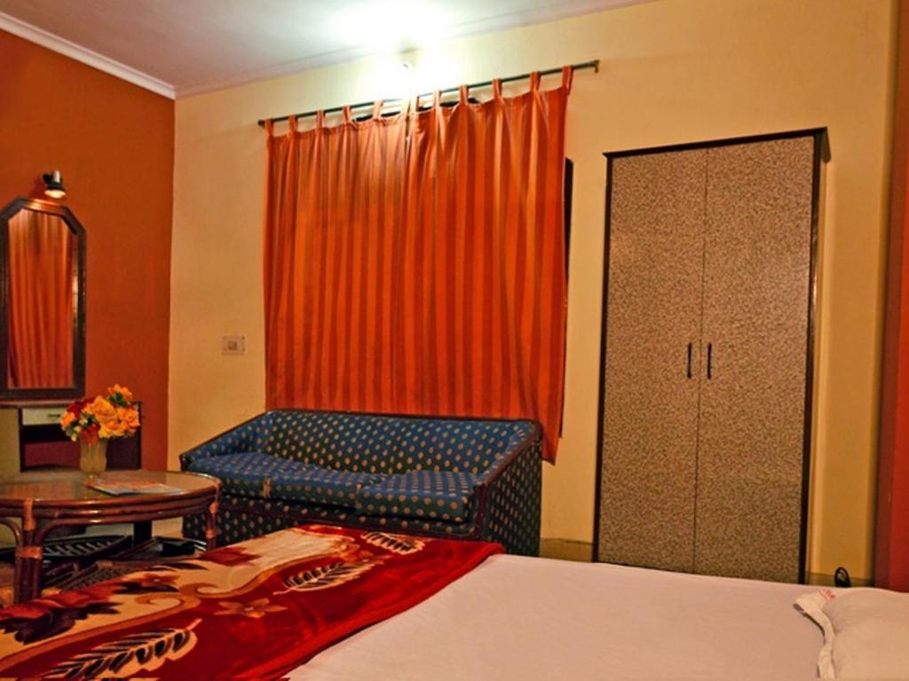 Sahara International Deluxe Ξενοδοχείο Νέο Δελχί Εξωτερικό φωτογραφία